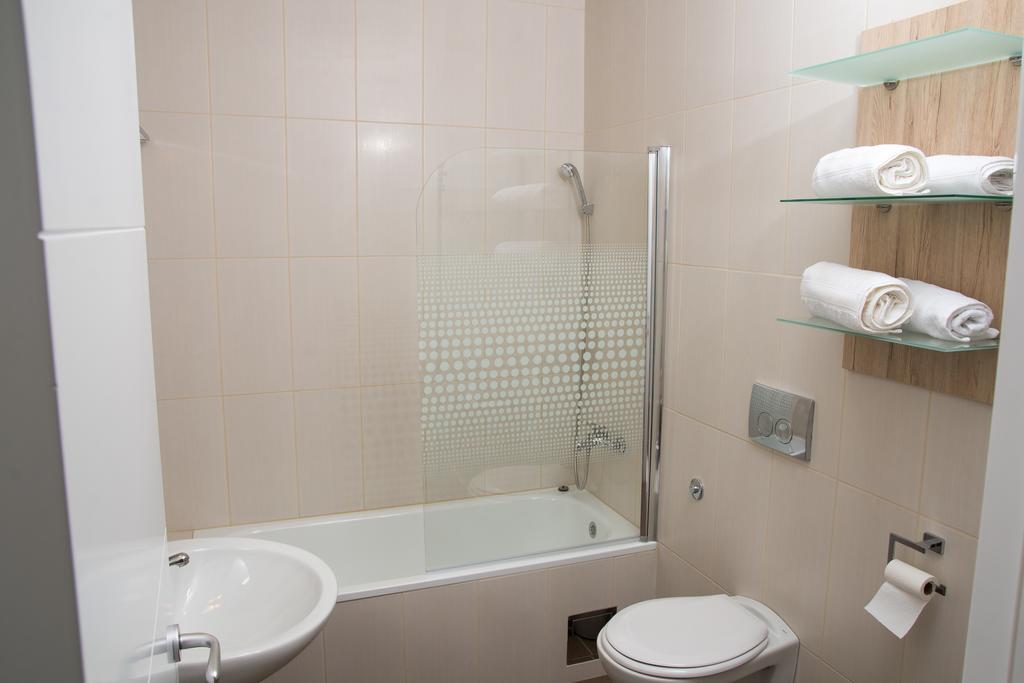 Apartment Rosa โนวีซาด ภายนอก รูปภาพ
